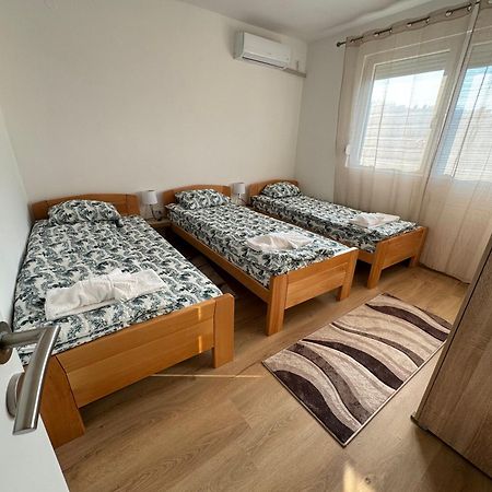 Vuk Apartman 下米拉诺瓦茨 外观 照片