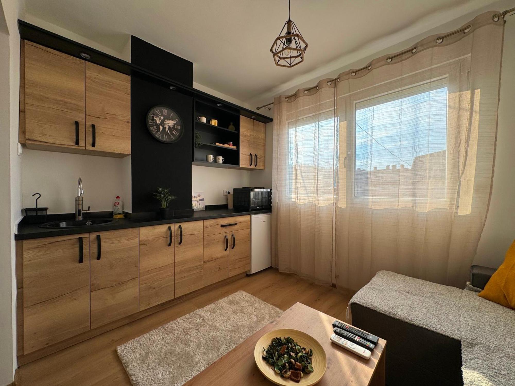 Vuk Apartman 下米拉诺瓦茨 外观 照片