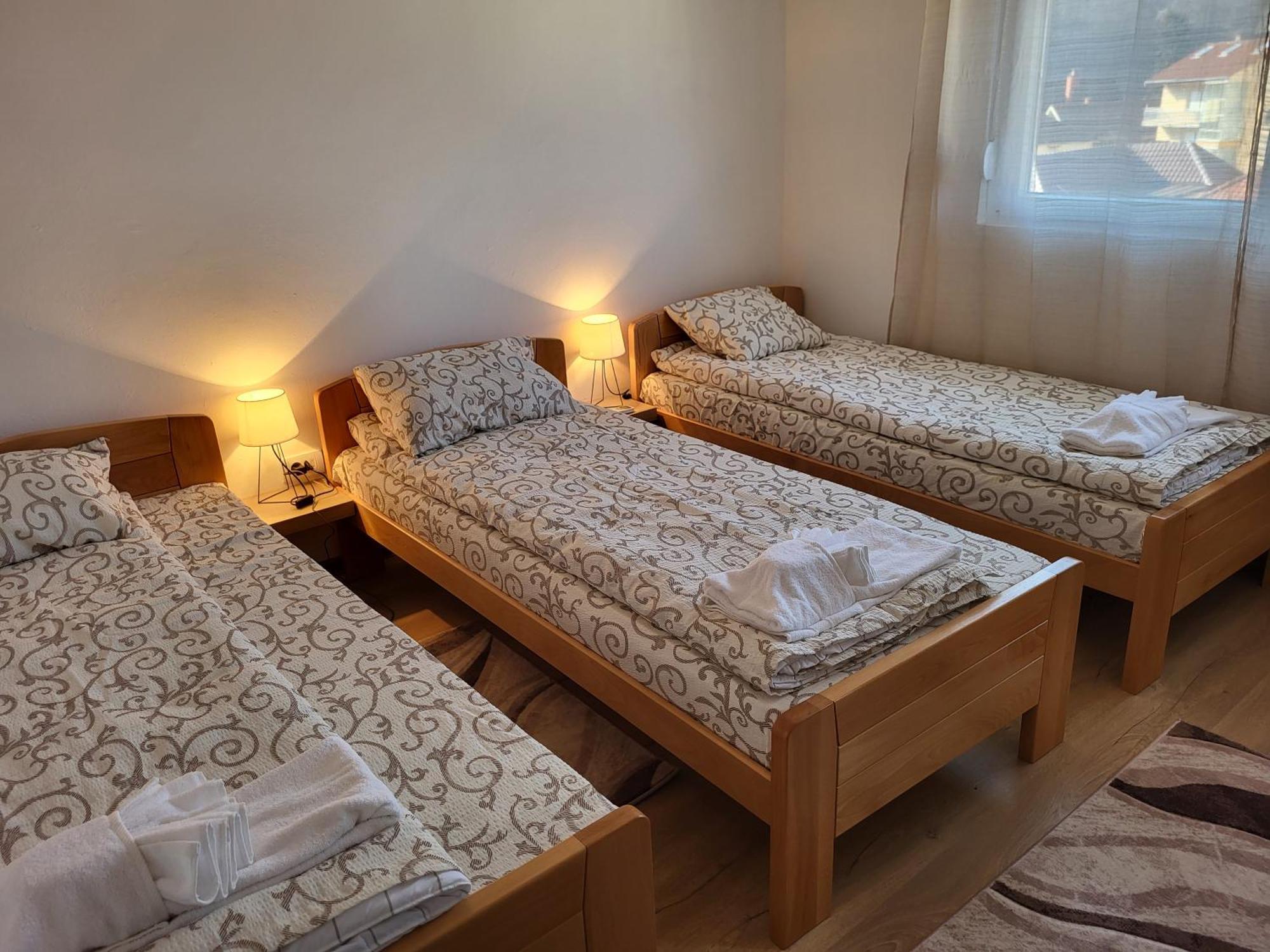 Vuk Apartman 下米拉诺瓦茨 外观 照片
